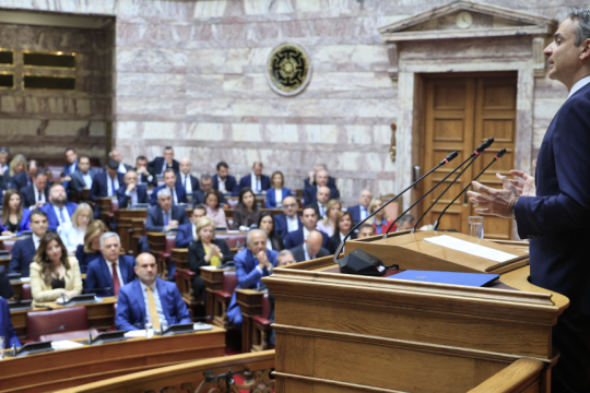 Δέκα «γαλάζιοι» προαναγγέλλουν νέο κόμμα: «Διάχυτη η διαφθορά του επιτελικού κράτους Μητσοτάκη»